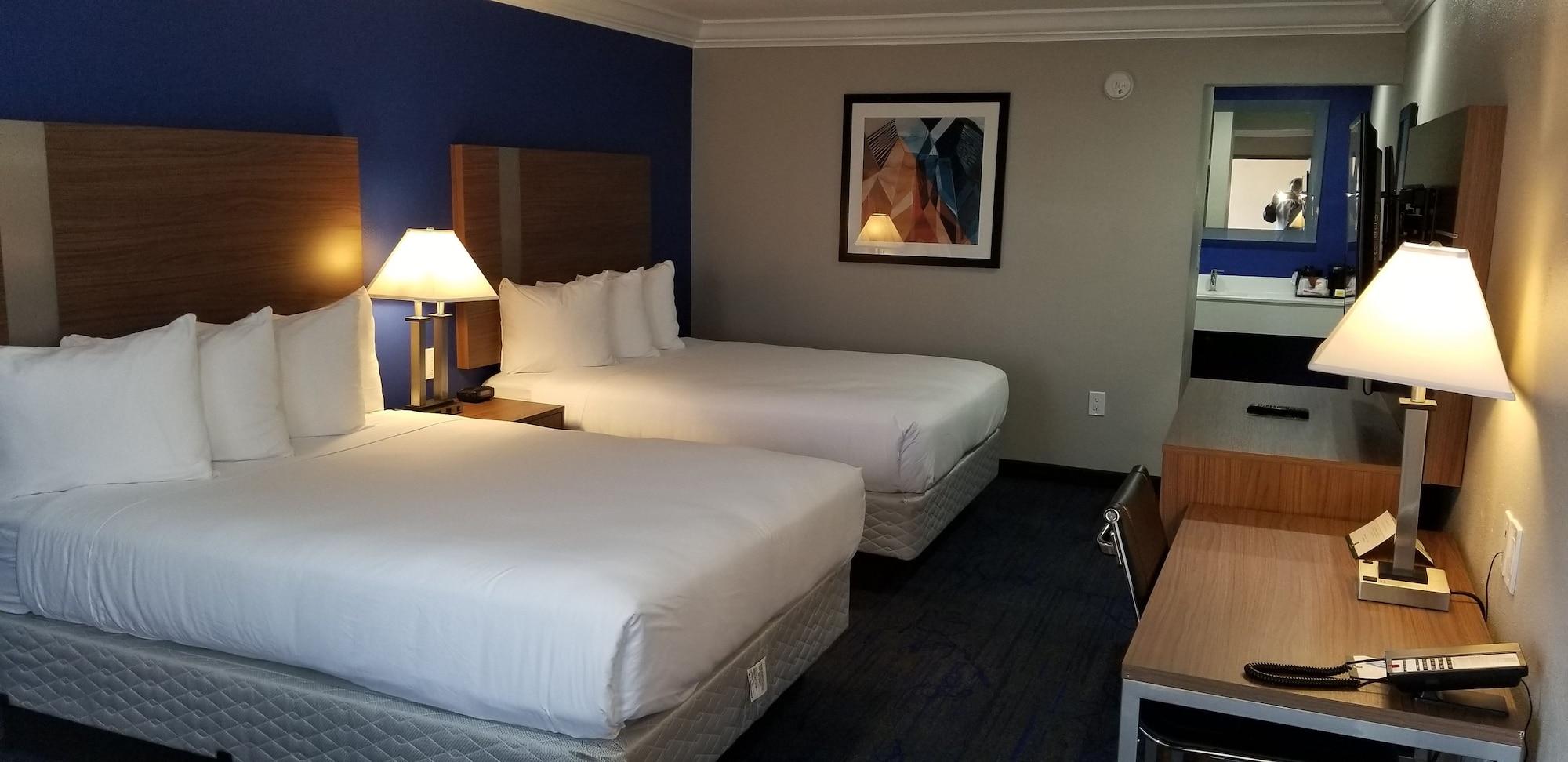 Quality Inn & Suites Вакавил Екстериор снимка